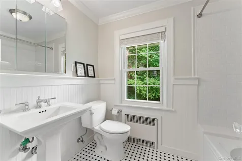 2 Dellwood Road Bronxville NY 10708