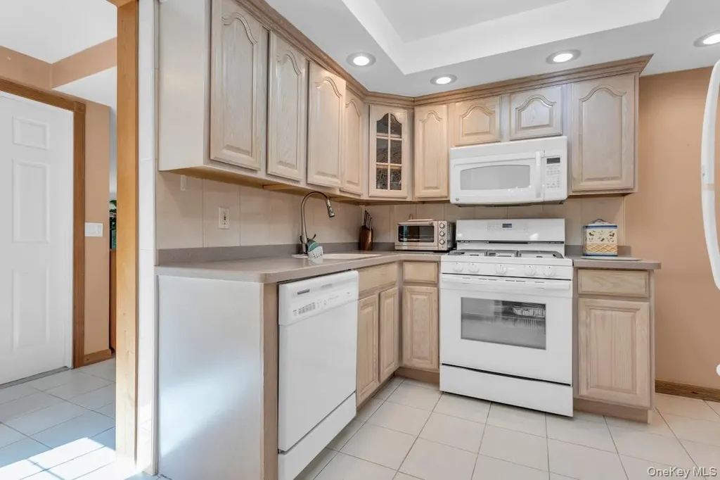 181 Woodbine Avenue Merrick NY 11566