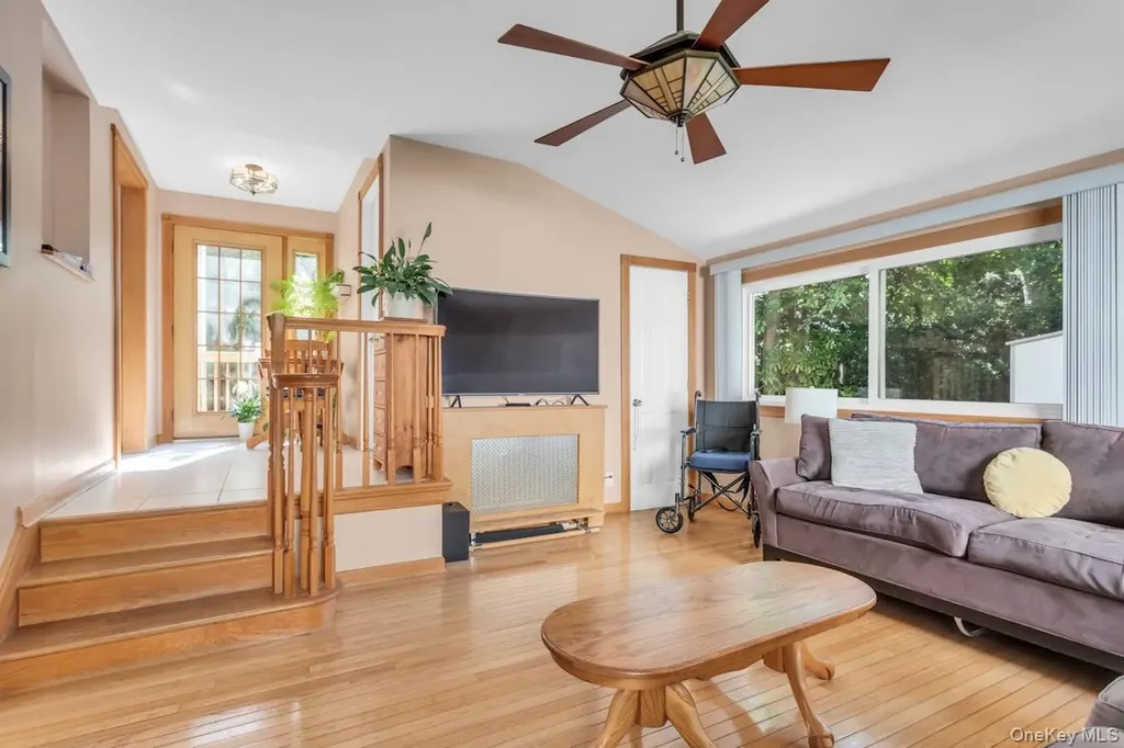 181 Woodbine Avenue Merrick NY 11566