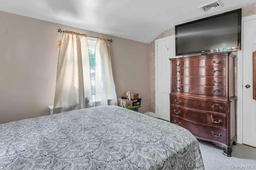 181 Woodbine Avenue Merrick NY 11566