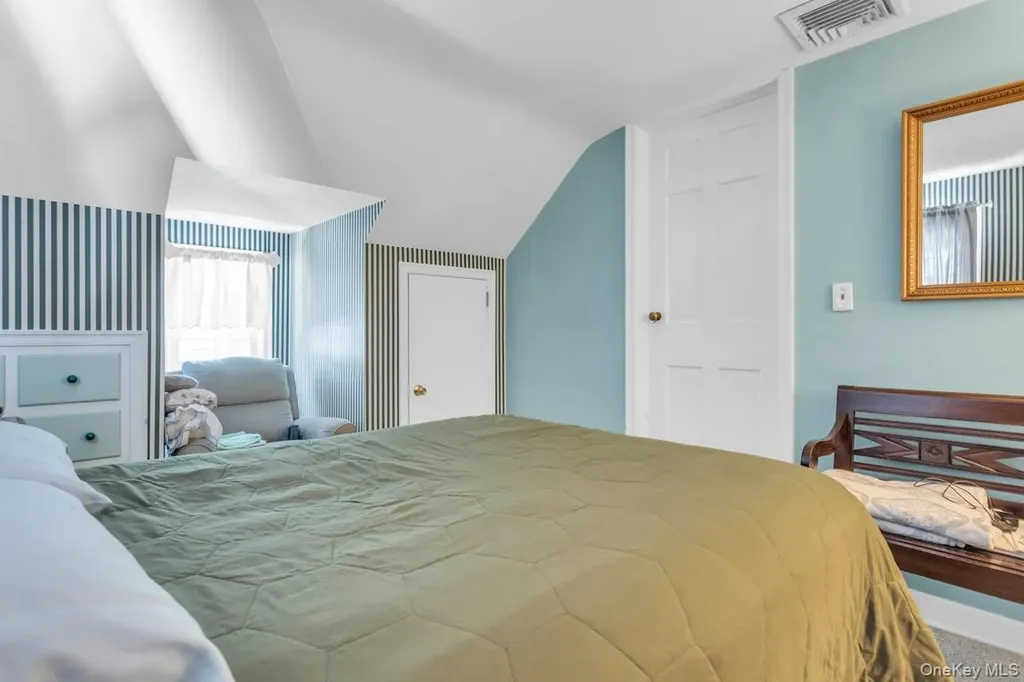 181 Woodbine Avenue Merrick NY 11566
