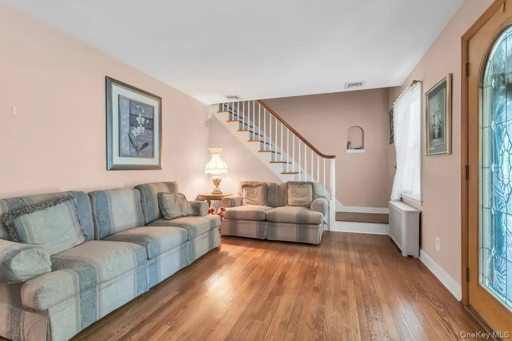 181 Woodbine Avenue Merrick NY 11566
