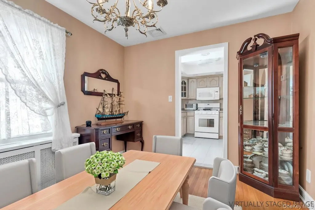 181 Woodbine Avenue Merrick NY 11566