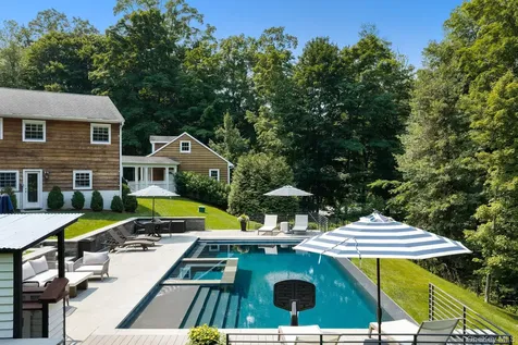 8 Seymour Place W Armonk NY 10504