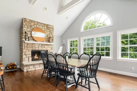 8 Seymour Place W Armonk NY 10504
