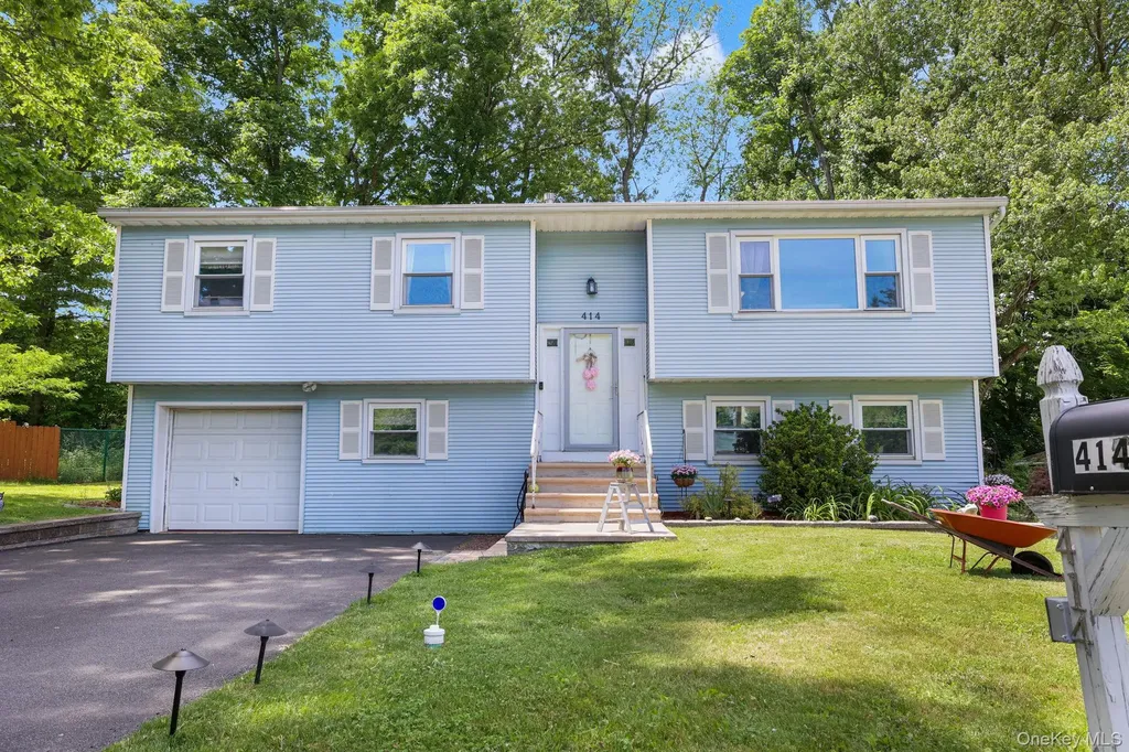 414 Philo Street New Windsor NY 12553