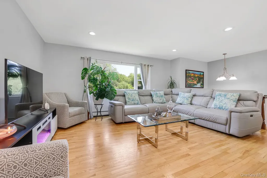 414 Philo Street New Windsor NY 12553