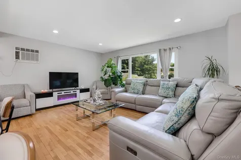 414 Philo Street New Windsor NY 12553