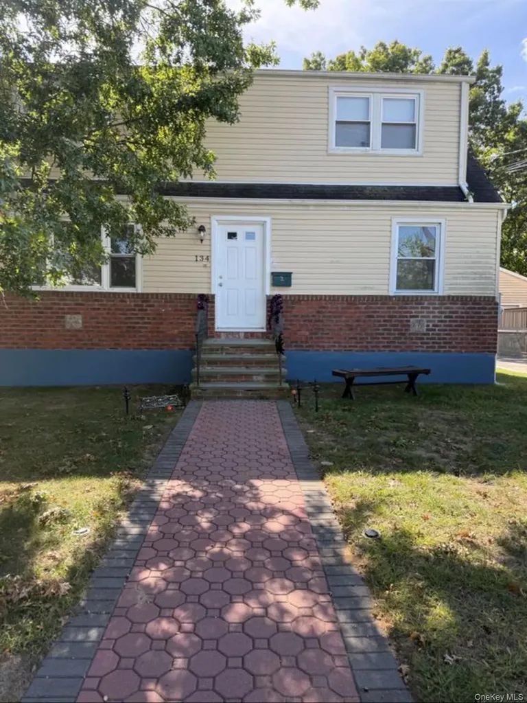 134 Scranton Avenue Lynbrook NY 11563