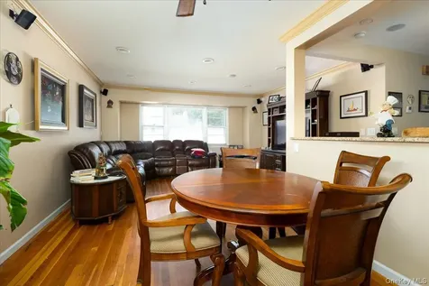 17 Joludow Drive Massapequa Park NY 11762