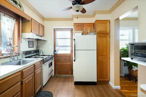 17 Joludow Drive Massapequa Park NY 11762