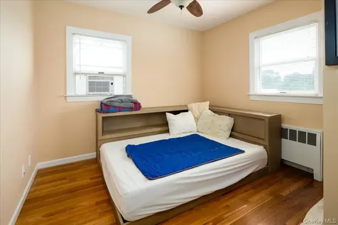 17 Joludow Drive Massapequa Park NY 11762