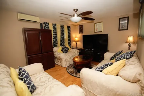 20 Riverview Court Ossining NY 10562