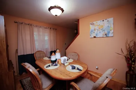 20 Riverview Court Ossining NY 10562