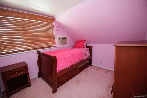 20 Riverview Court Ossining NY 10562