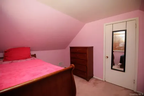 20 Riverview Court Ossining NY 10562