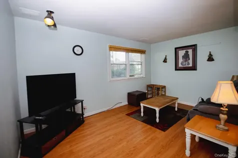 20 Riverview Court Ossining NY 10562