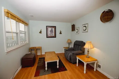 20 Riverview Court Ossining NY 10562