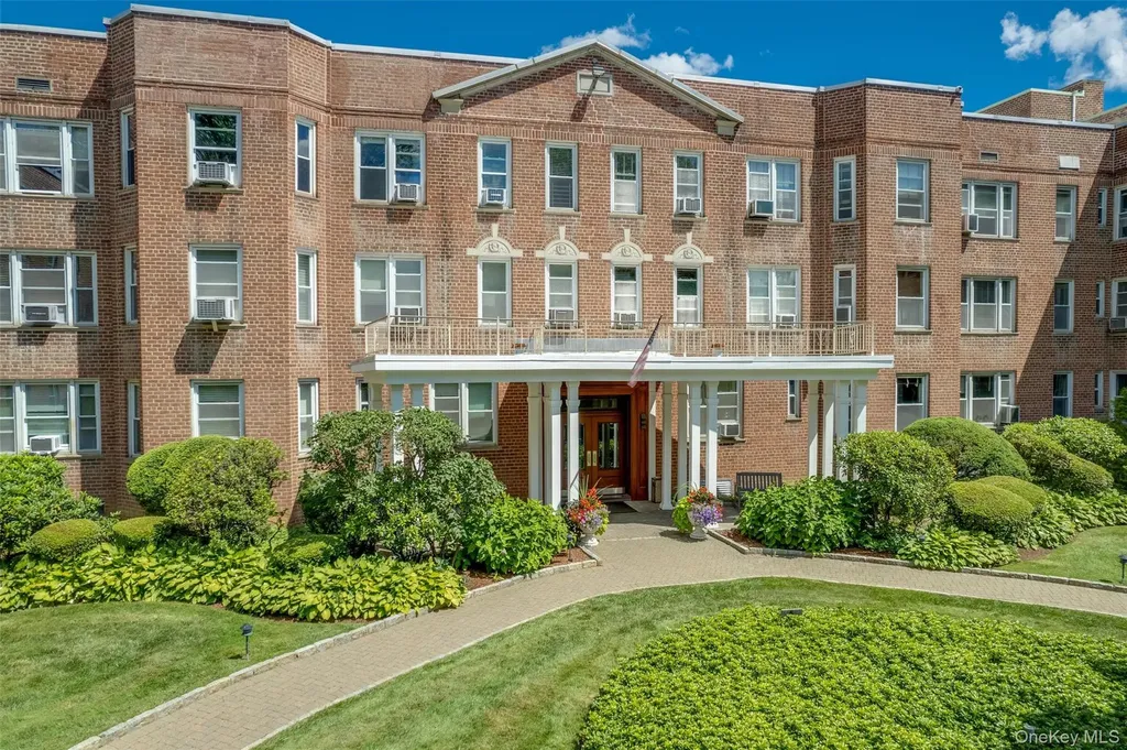 2 Overlook Road White Plains NY 10605