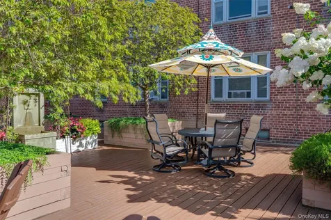 2 Overlook Road White Plains NY 10605