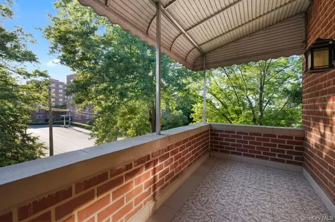 2 Overlook Road White Plains NY 10605