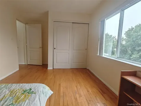 558 Eltingville Boulevard Staten Island NY 10312