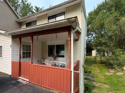 7 Elizabeth Way Kiamesha Lake NY 12751