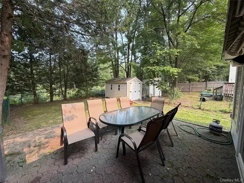 7 Elizabeth Way Kiamesha Lake NY 12751