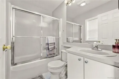 15 Wimbledon Court White Plains NY 10607