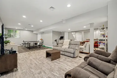 49 Miller Circle Armonk NY 10504