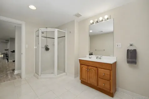 49 Miller Circle Armonk NY 10504