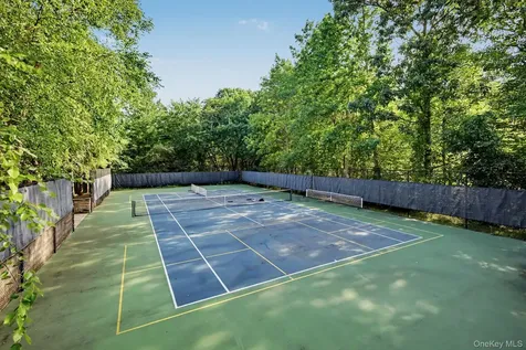 49 Miller Circle Armonk NY 10504