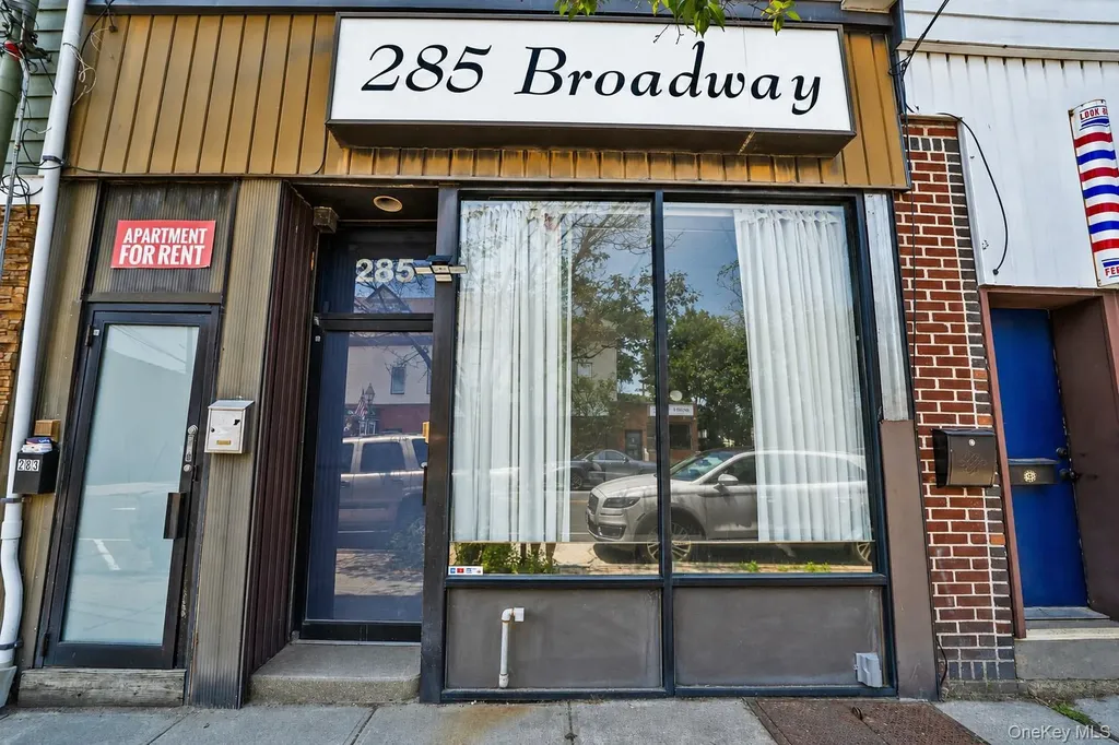 285 Broadway Bethpage NY 11714