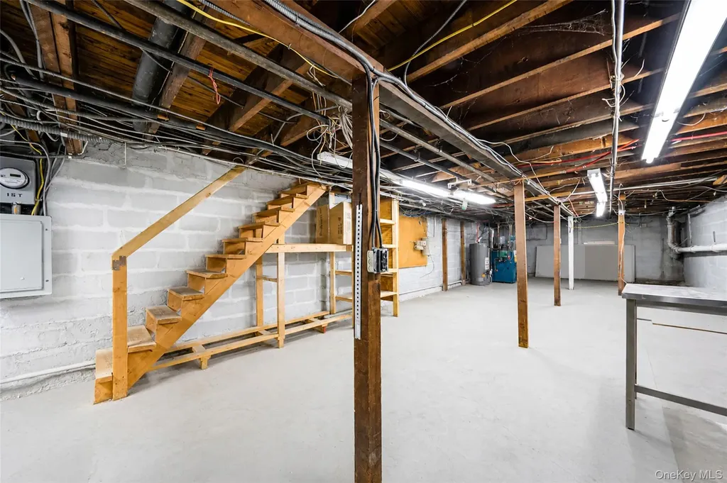 285 Broadway Bethpage NY 11714