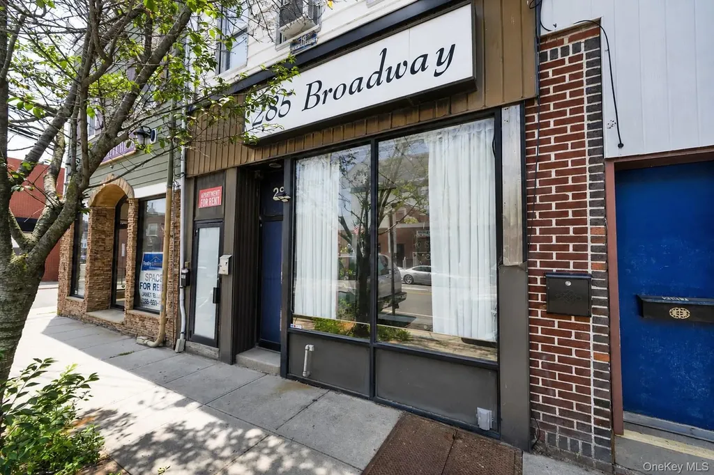 285 Broadway Bethpage NY 11714