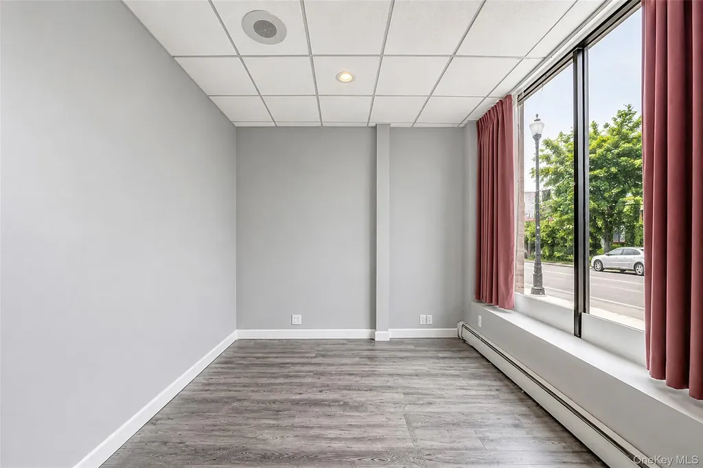 285 Broadway Bethpage NY 11714