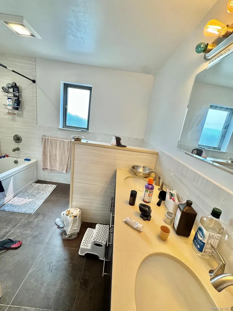 19 Suffolk Street Freeport NY 11520
