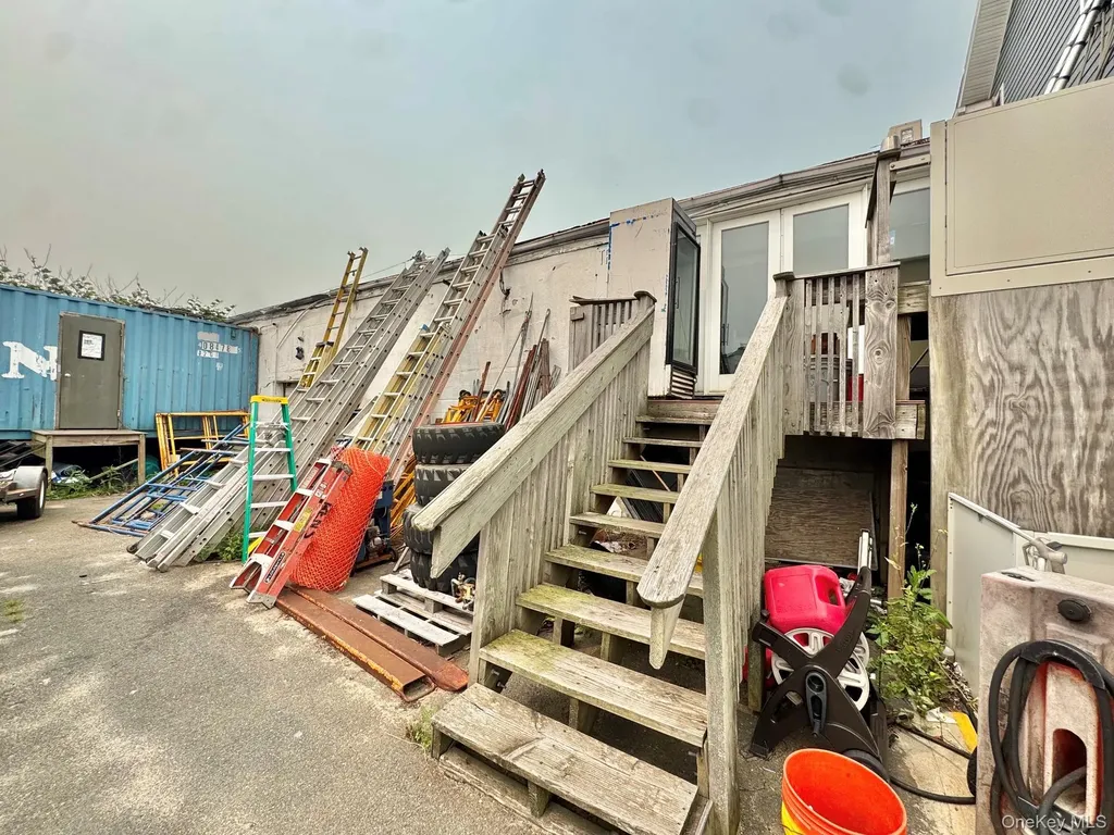19 Suffolk Street Freeport NY 11520