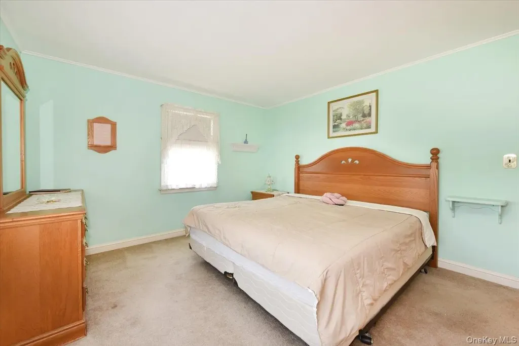 145 Benedict Avenue Valley Stream NY 11580
