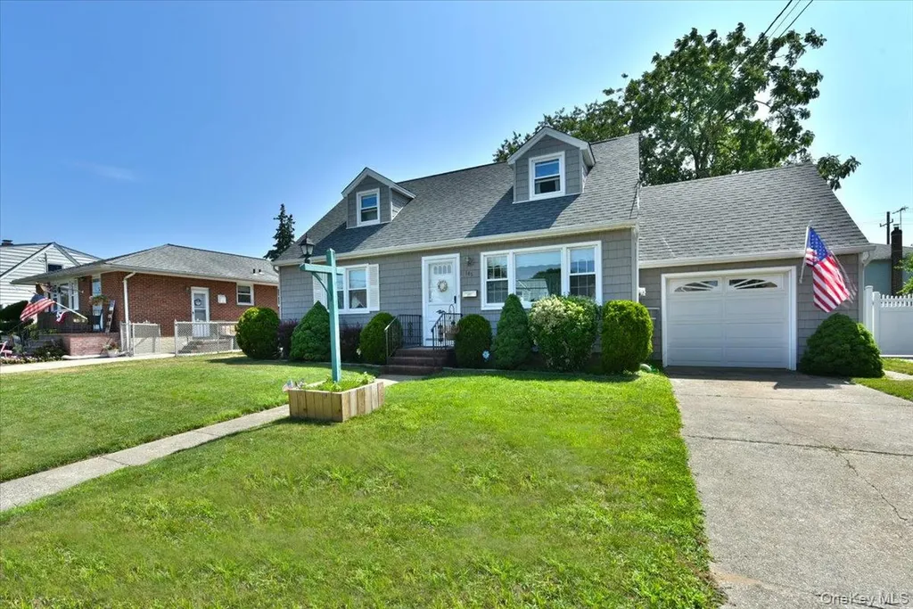 145 Benedict Avenue Valley Stream NY 11580