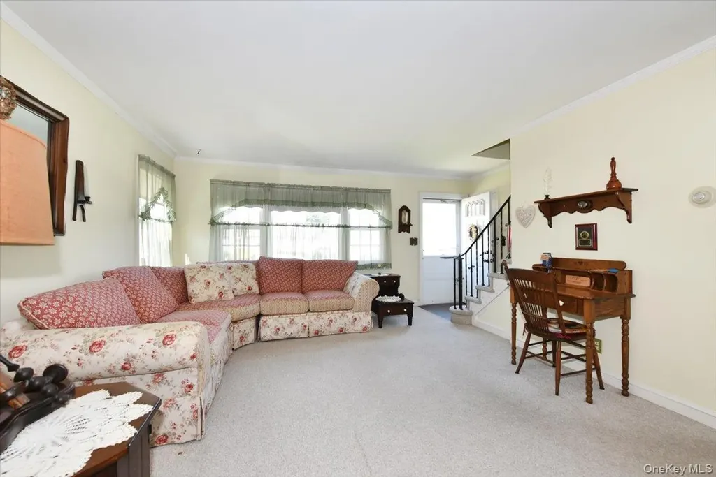 145 Benedict Avenue Valley Stream NY 11580