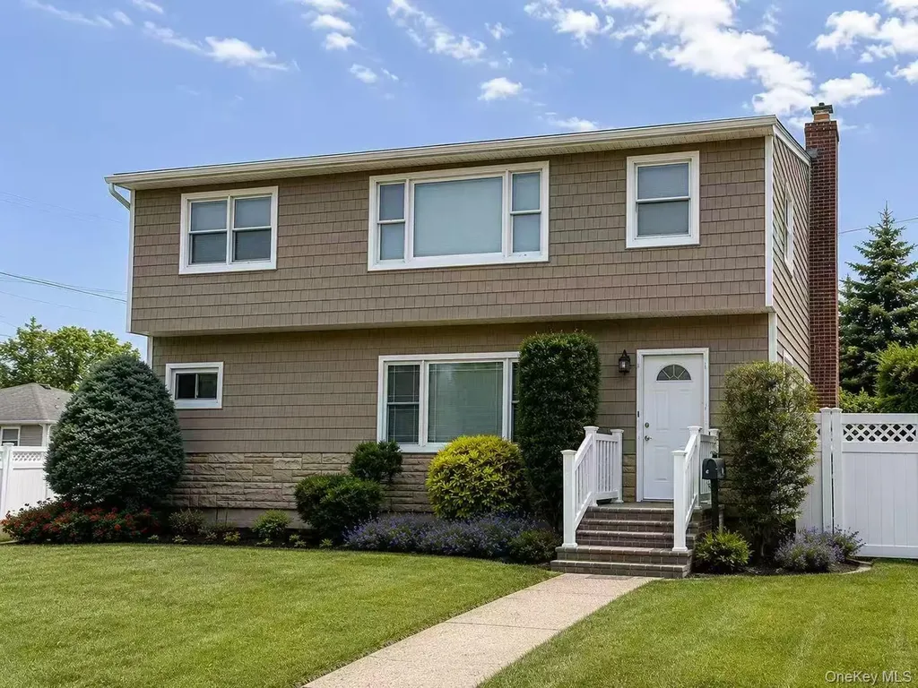 278 N 4th Street Bethpage NY 11714