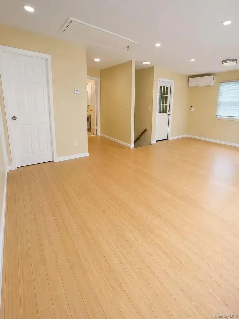 278 N 4th Street Bethpage NY 11714