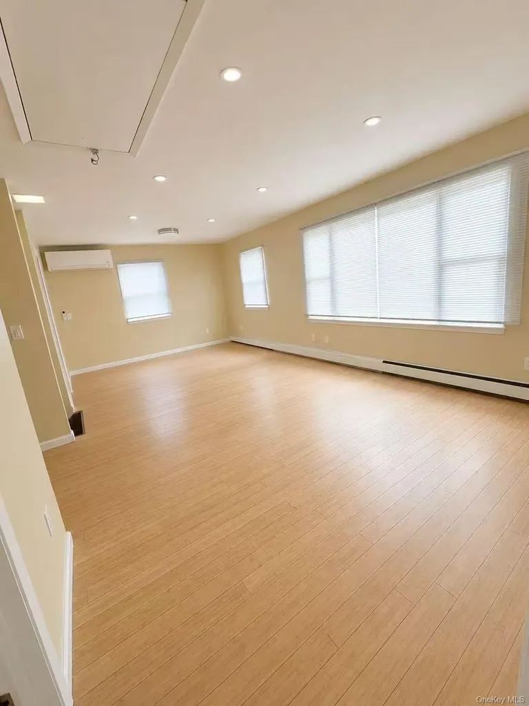 278 N 4th Street Bethpage NY 11714