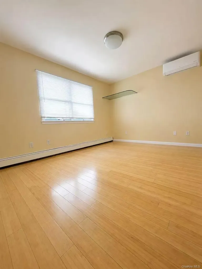 278 N 4th Street Bethpage NY 11714