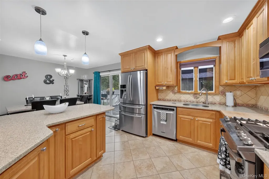149 Cole Court Buchanan NY 10511