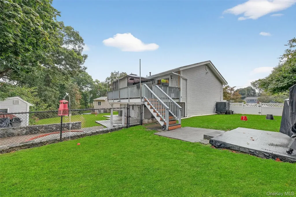 149 Cole Court Buchanan NY 10511