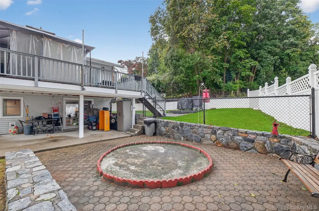 149 Cole Court Buchanan NY 10511
