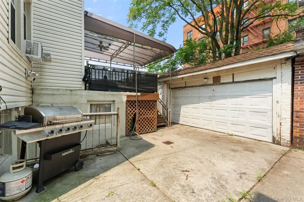 2020 Continental Avenue Bronx NY 10461