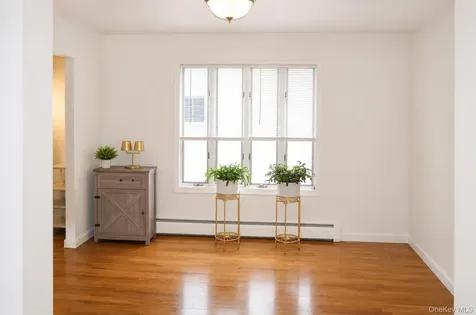 71 S Grand Street Westbury NY 11590
